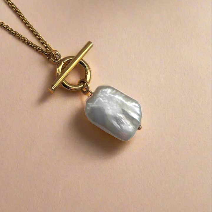 Gold Lunar - Wholesale Pendant/Charm Necklace - T-Bar & Pearl Drop Necklace – Gold or Silver Plated Modern