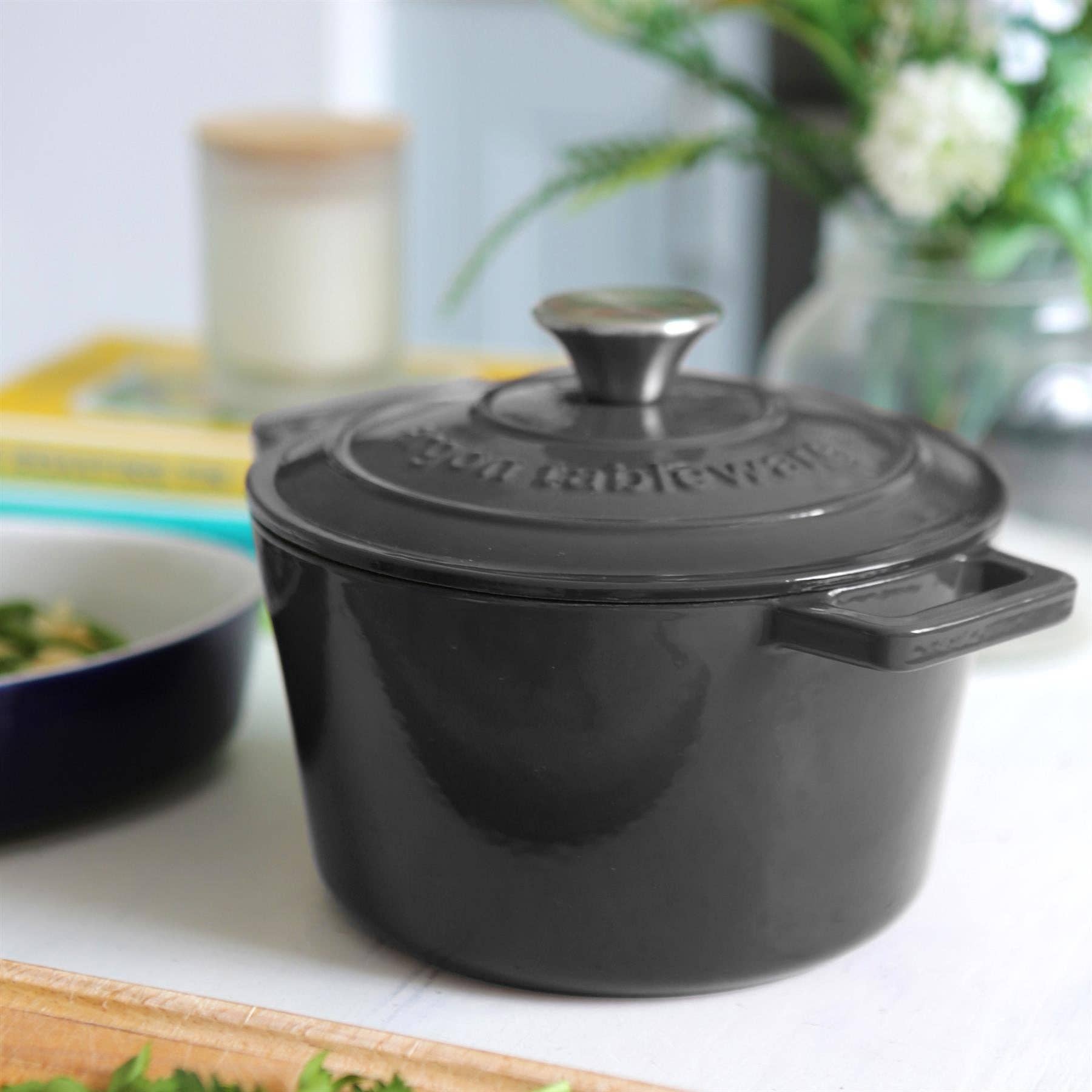 Rinkit Ltd - Vente Marmites - Cocotte Ronde en Fonte - 2,8L26