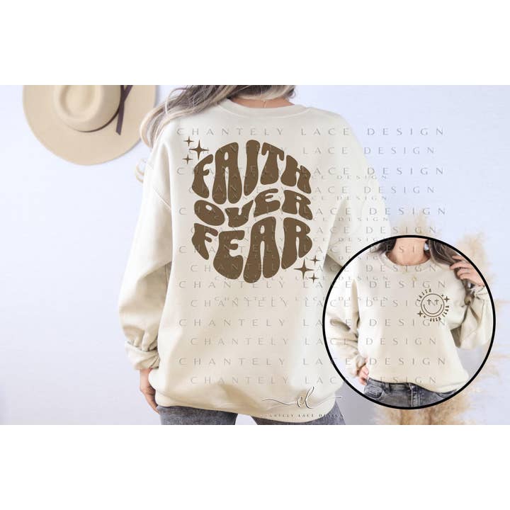 Faith Over Fear Boho Grafisch Exclusief ontwerp met ronde hals voor wholesale door Chantely Lace