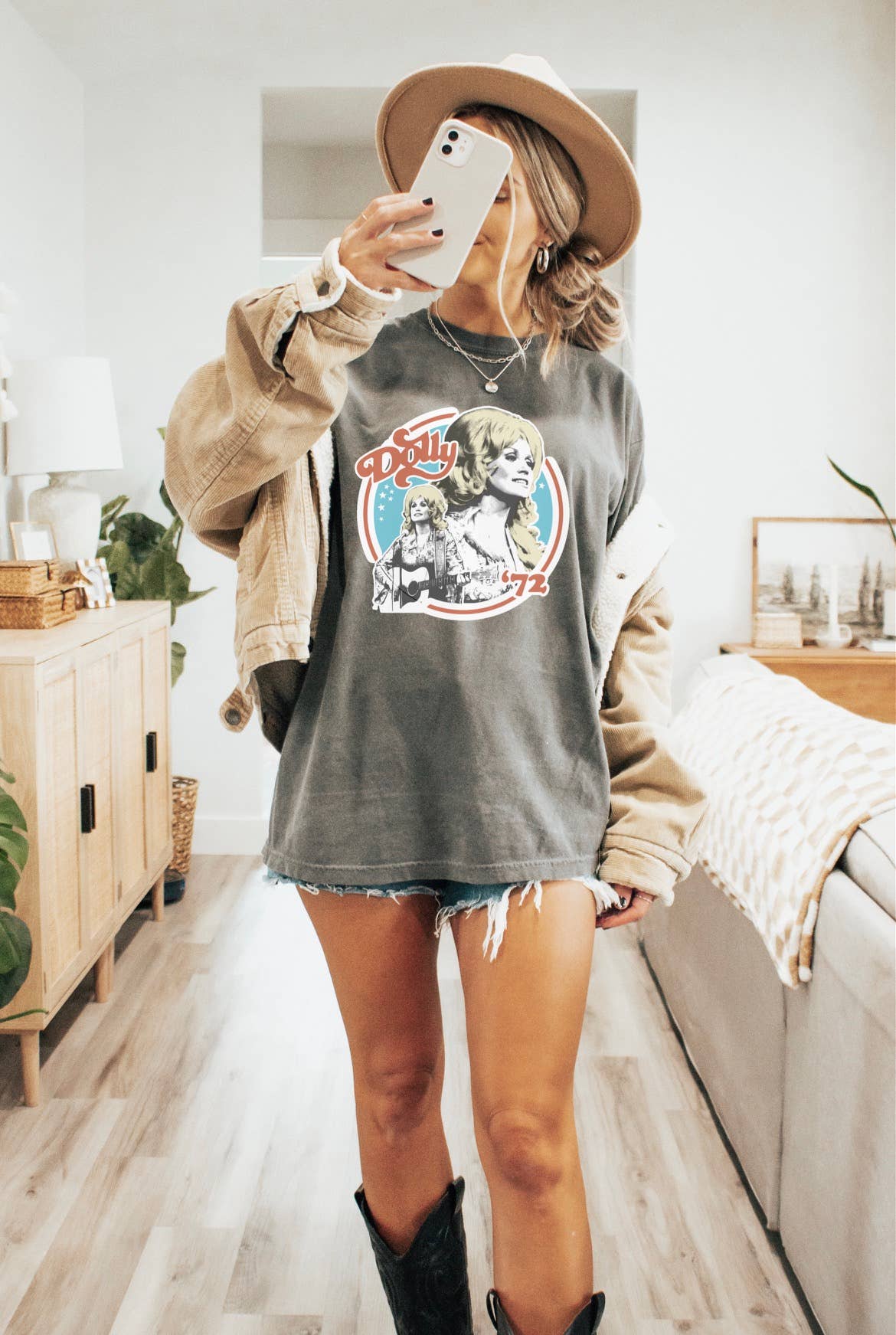 Not So Plain Jane Tshirts - Wholesale T-Shirt (Graphic) - Women's - Vintage 72 Dolly, Country Music, Comfort Tee1