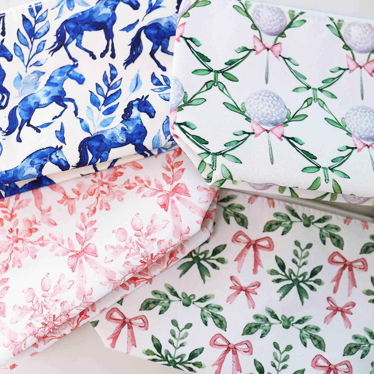 Loven x Mini Momo – Großhandel Schmink-/Kosmetiktasche – MakeUp Kosmetiktasche – Süßes Kulturbeutel-Case mit Pferdemotiv9