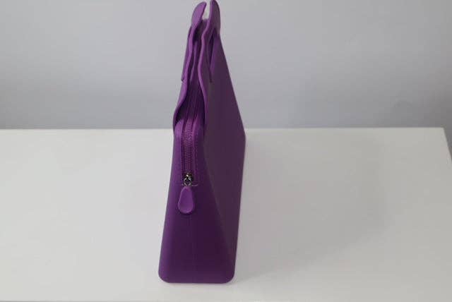 ibiG Bags & Accessories - Vendita all'ingrosso Pochette - Donna - Borsa ibiG Grande (Large). Facile da pulire. Chiusura con cerniera.12