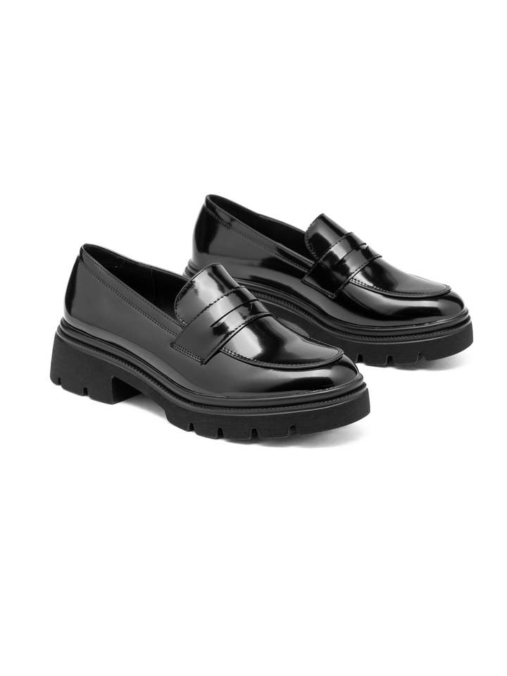 C'M PARIS - Wholesale Loafers - Women's - Patent Loafer with Lug Sole 92415