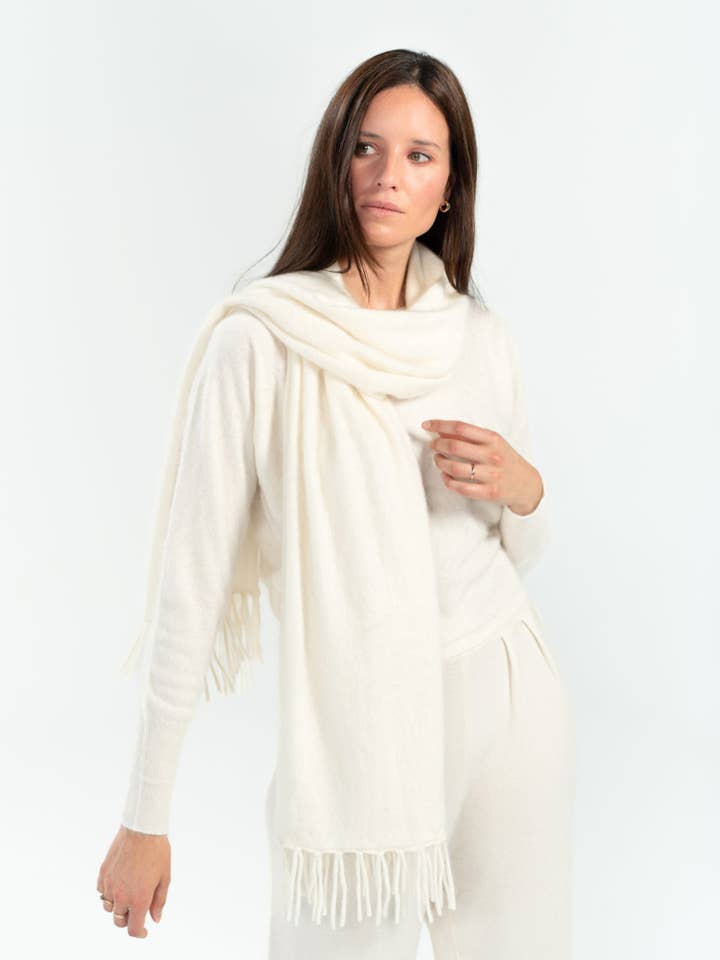 Bel Cashmere S.C. - Vendita all'ingrosso Felpa - Donna - Maglione in Cashmere Spazzolato Claudia Bianco