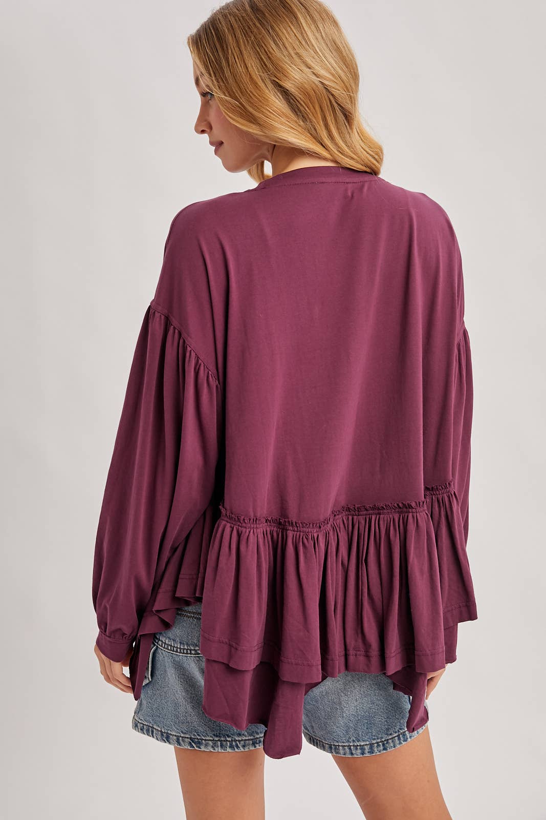 Bluivy – Großhandel Strickoberteil – Damen – ÜBERGROßES STRICKOBERTEIL MIT GERÜSCHTEM PEPLUM-SAUM17