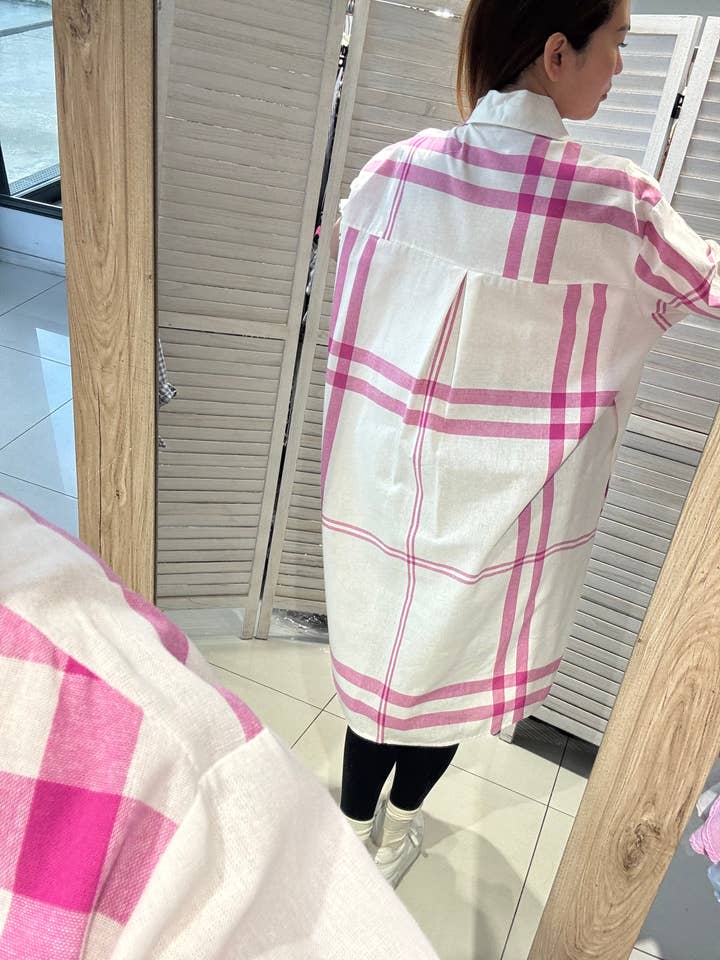 VICTORIA&ISAAC – Engroshandel Skjorte med buttondown – til kvinder – Langternet ternet skjorte i oversize stil - A1003-1