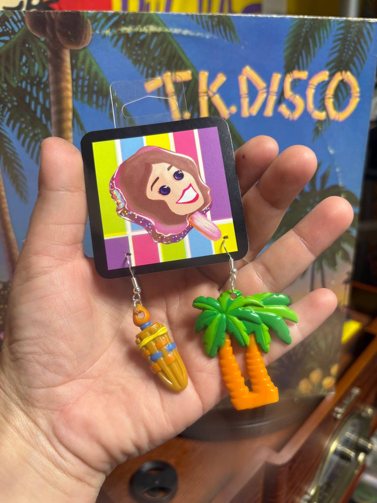 NO RHYME OR REASON ART - Venta al por mayor Pendientes colgantes - Pack de Pendientes Luau - Bailarina de Hula, Palma, Tiki - 20023