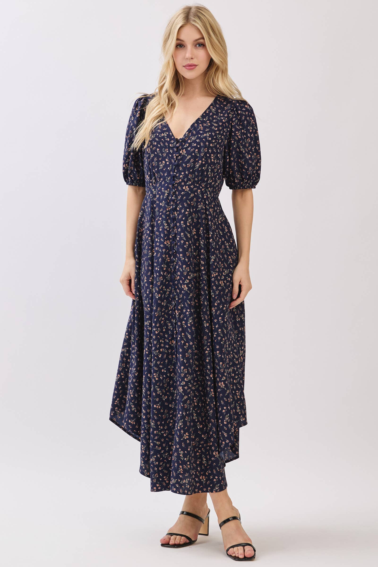 Calista - Vente Robe – femme - ROBE MIDI À MANCHES COURTES AVEC BOUTONS RECOUVERTS - VD6069A15