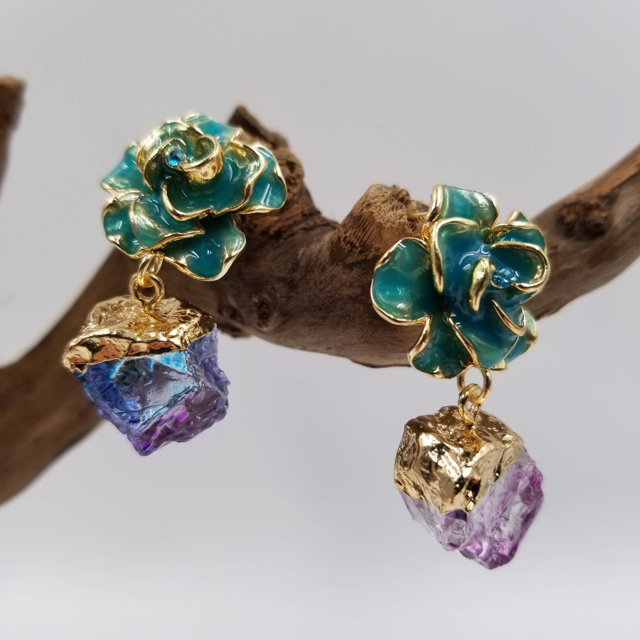 CHAKRA JEWELRY - Wholesale Dangle Earrings - Rose Natural Amethyst Earrings