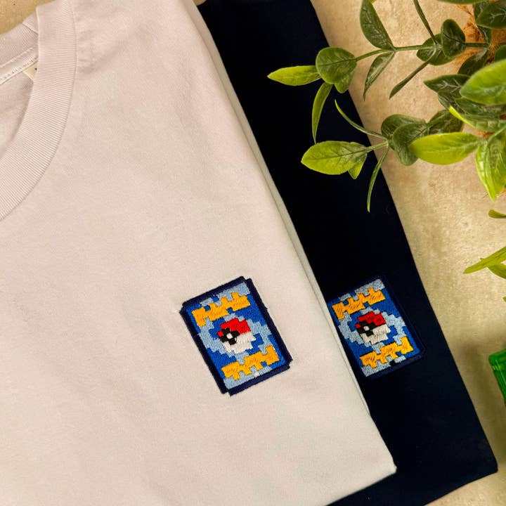 Geborduurd T-shirt - Poke Kaart voor wholesale door Juste un t-shirt