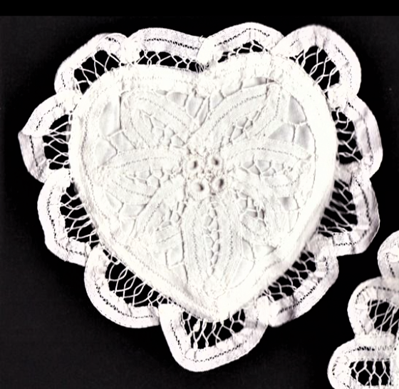 Eastern Sunrise Lace And Linens Inc. – wholesale Tooth fairy pillow – Child – Tooth Fairy Pouch Batten Lace Cotton Heart or Round Sachet0