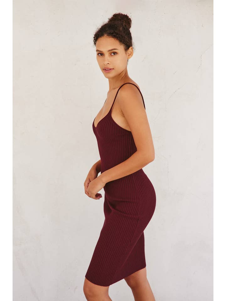 Dress Forum - Wholesale Dress - Women's - FW5539 Ribbed Knit Sleeveless Bodycon Dress