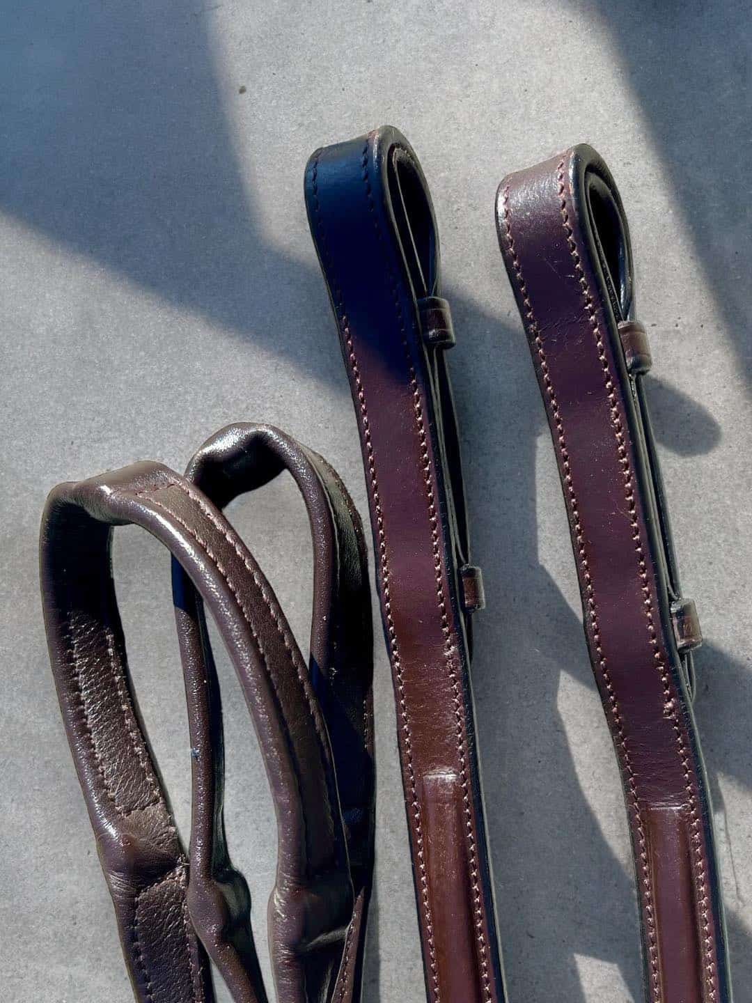 EPONIA EQUESTRIAN LIFESTYLE - Vente Équipement d’équitation - Rênes en cuir véritable souple avec encoches douces3