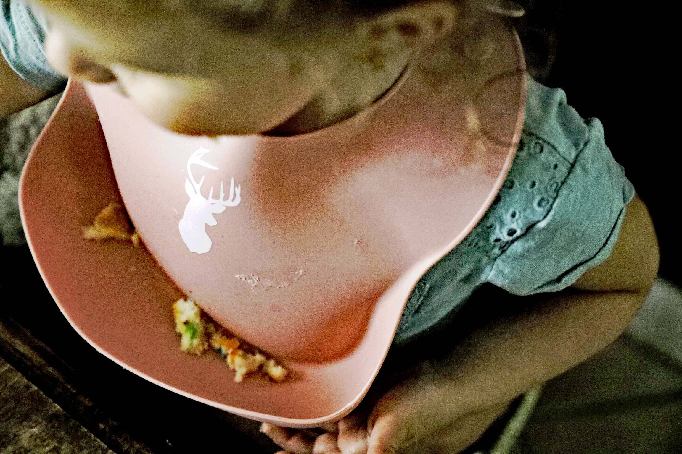 Little Knight - Vendita all'ingrosso Bavaglino - Neonati - Bavaglino con silhouette di cervo rosa11