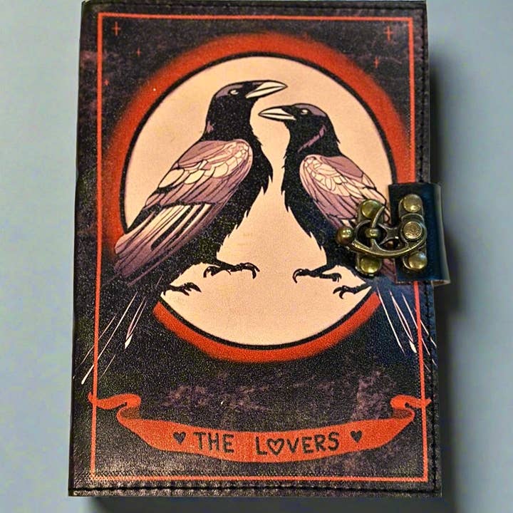 Elskerne | Rave-dagbog | Krage-dagbog | Læderdagbog for engroshandel hos SunlitSage