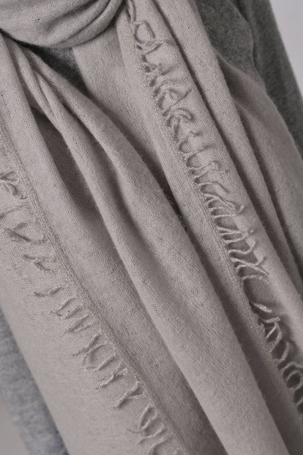 cute stuff GmbH – wholesale Halsduk - Dam – Bifeli-CS Lurex Cashmere halsduk i ask3