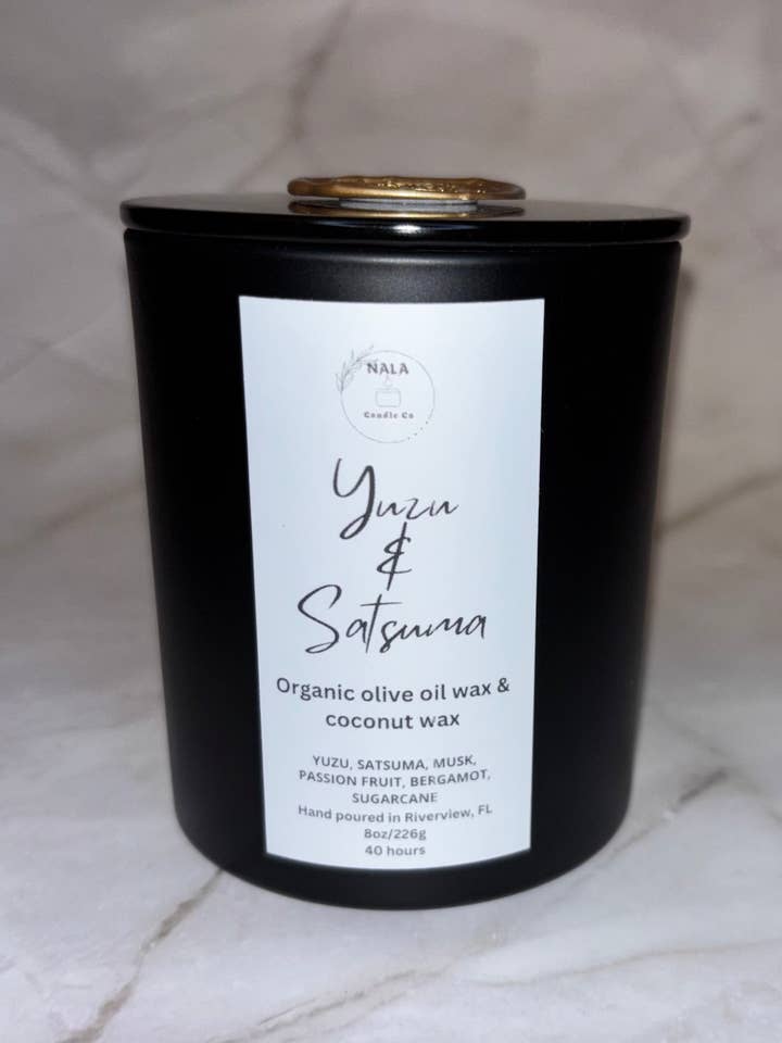 Yuzu & Satsuma 8oz Ljus för wholesale av Nala Candle Co