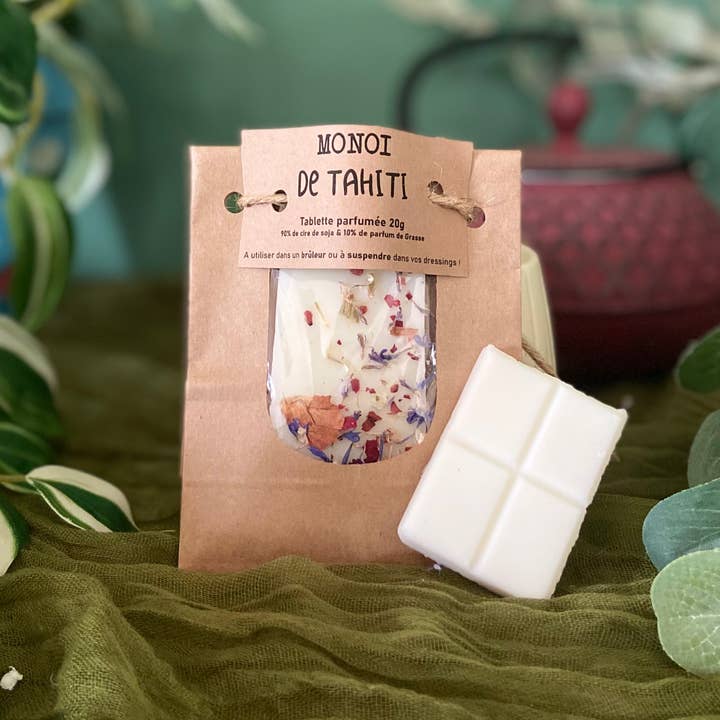 Monoi-geur waxmelt, Sojawas en bloemblaadjes voor wholesale door Lilium Blanc