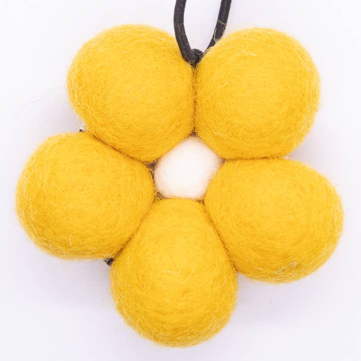 Marigold Daisy for wholesale by FRESH BallZ