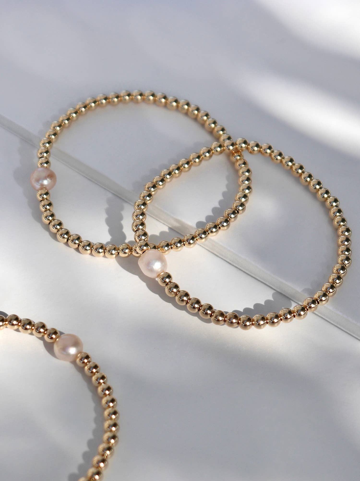 Kaylie Dawn Jewelry - Wholesale Armband met kralen - Set van 6: Anna Handgemaakte Rekbare Armband met Echte Parel2