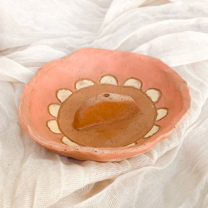 Daisy røgelse bakke for engroshandel hos Honey & Luster