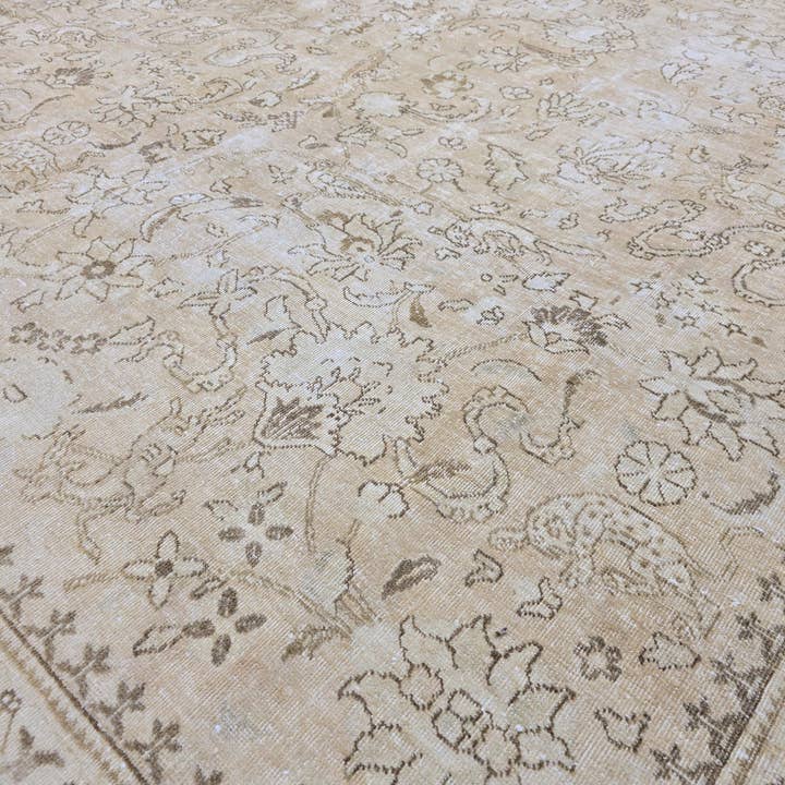 Oversize Oushak Rug: 9.70x12.25 ft, Hand-Knotted Wool, Neutral Farmhouse Decor for wholesale by MesopotamiaRugs