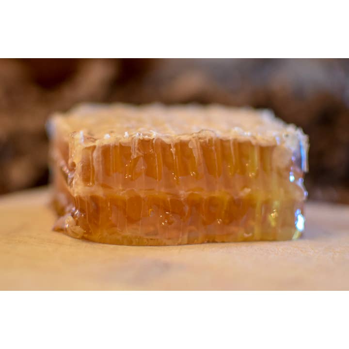 Bee Friends Farm - Wholesale Honey - Handcut Honeycomb Squares2