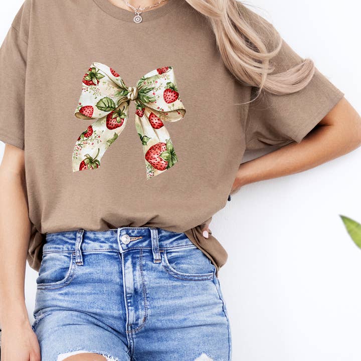 Camiseta con forma de fresa, bonita camisa, camiseta femenina de verano, regalo para venta al por mayor de Dm Crafting