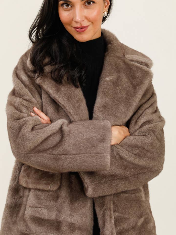 DIX-ONZE - Wholesale Fur/Faux Fur Coat - Women's - Soft Effect Fur Jacket – Chic & Versatility8