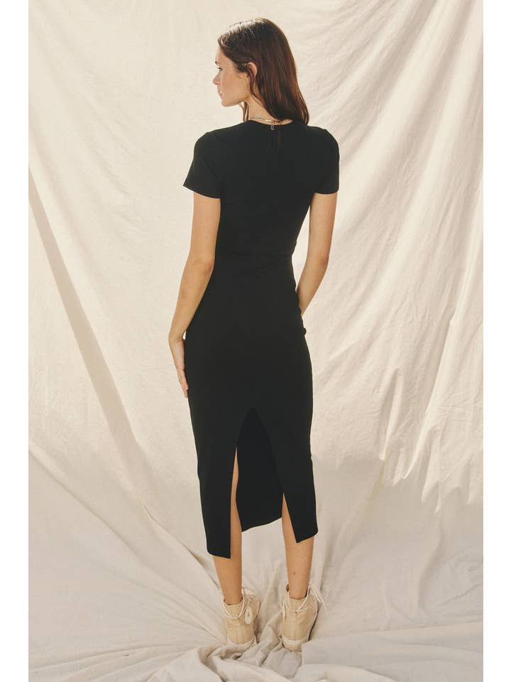 Dress Forum - Wholesale Dress - Women's - Ribbed Knit Back Slit T-Shirt Dress (1)40