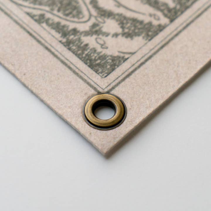 Benoit's Design Co. - Wholesale Bord/bordje - Vagevuur, Colorado Bergkaart Vilt Vlaggenlijn2