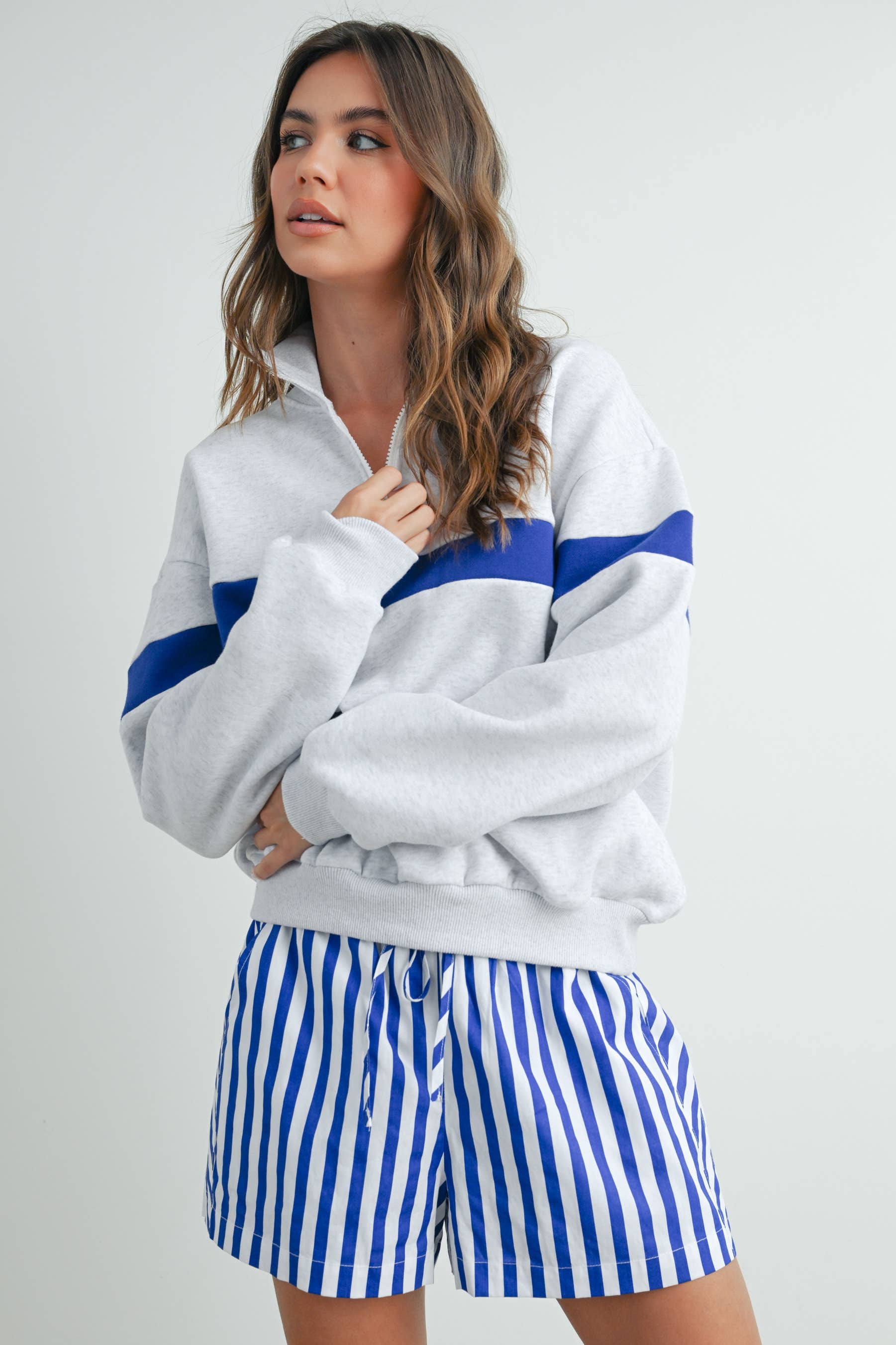 BUTTERMELON - Wholesale Sweatshirt - Women's - Two-Toned Half Zip Collar Sweatshirt - BMT753511