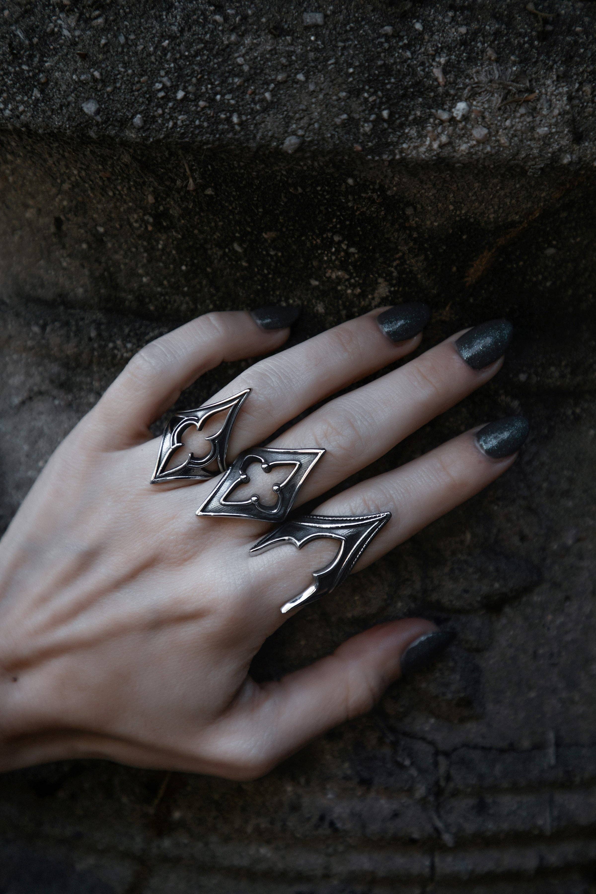 Lively Ghosts – wholesale Cocktail/statement ring – Stonecarver Ring17