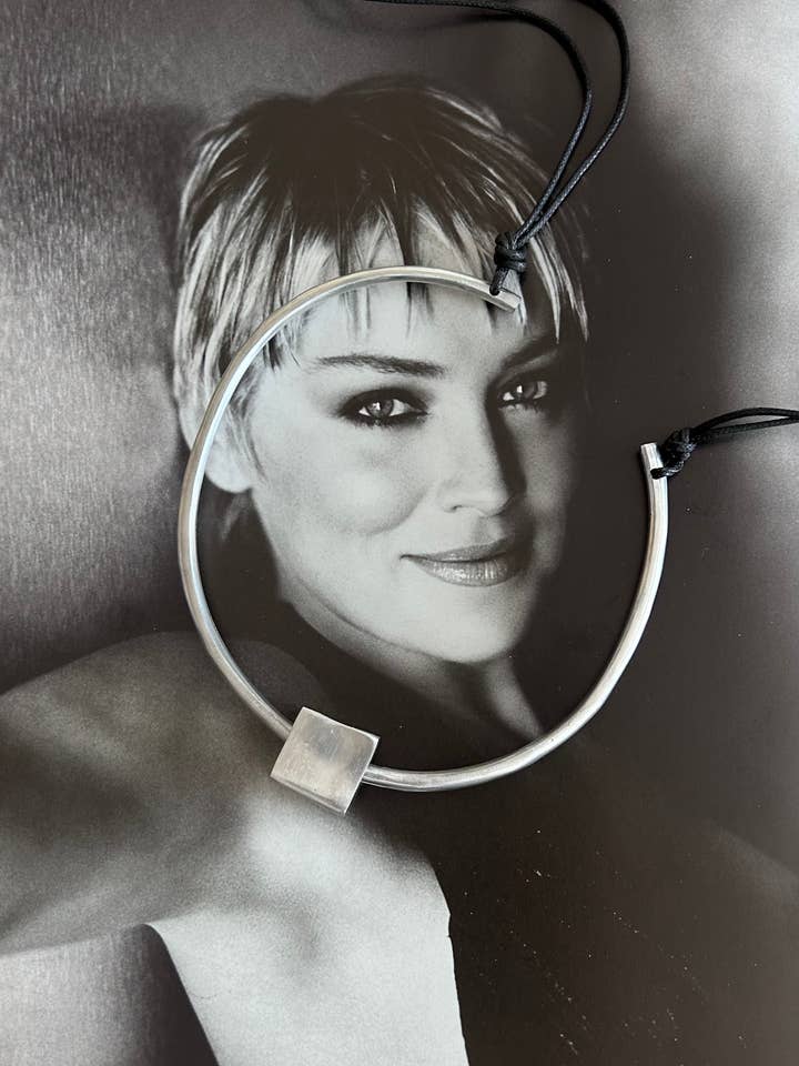 CHOKER ARGENT RÉGLABLE pour la vente par BABY JOYS