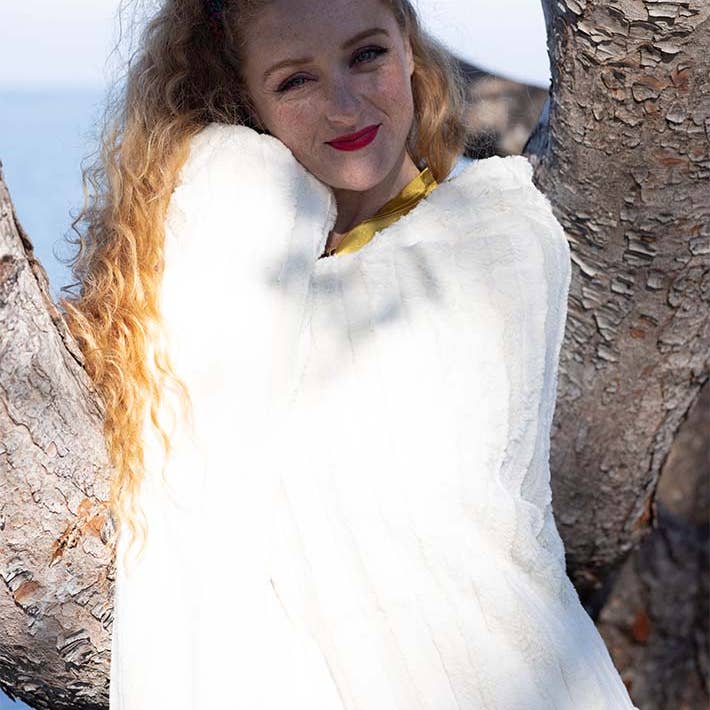 Tourance - Wholesale Throw Blanket - Throw - Channel - Ivory