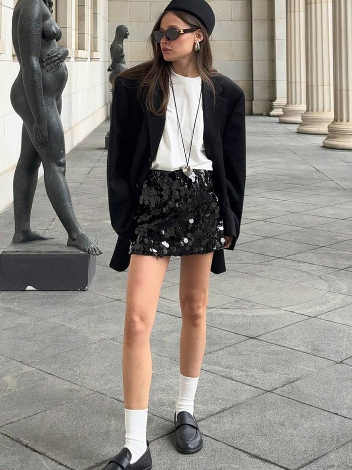 NINEXIS - Wholesale Skirt - Women's - CWBSS0349_HIGH WAIST SOLID COLOR SEQUINED MINI SKIRT5