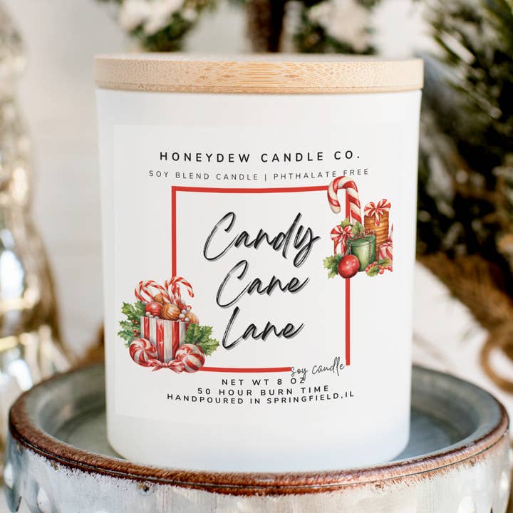 Vela Candy Lane Lane 8 oz Jar por atacado de Honeydew Candle Co.