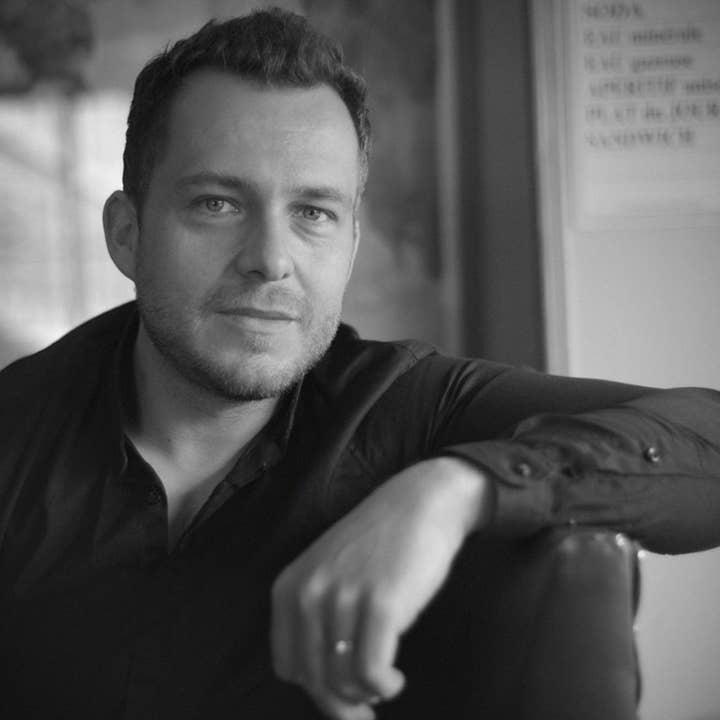 Atelier Contemporain - Wholesale Art Print - Fine Art Print - "Drink at Kleber" - Matthieu Forichon8