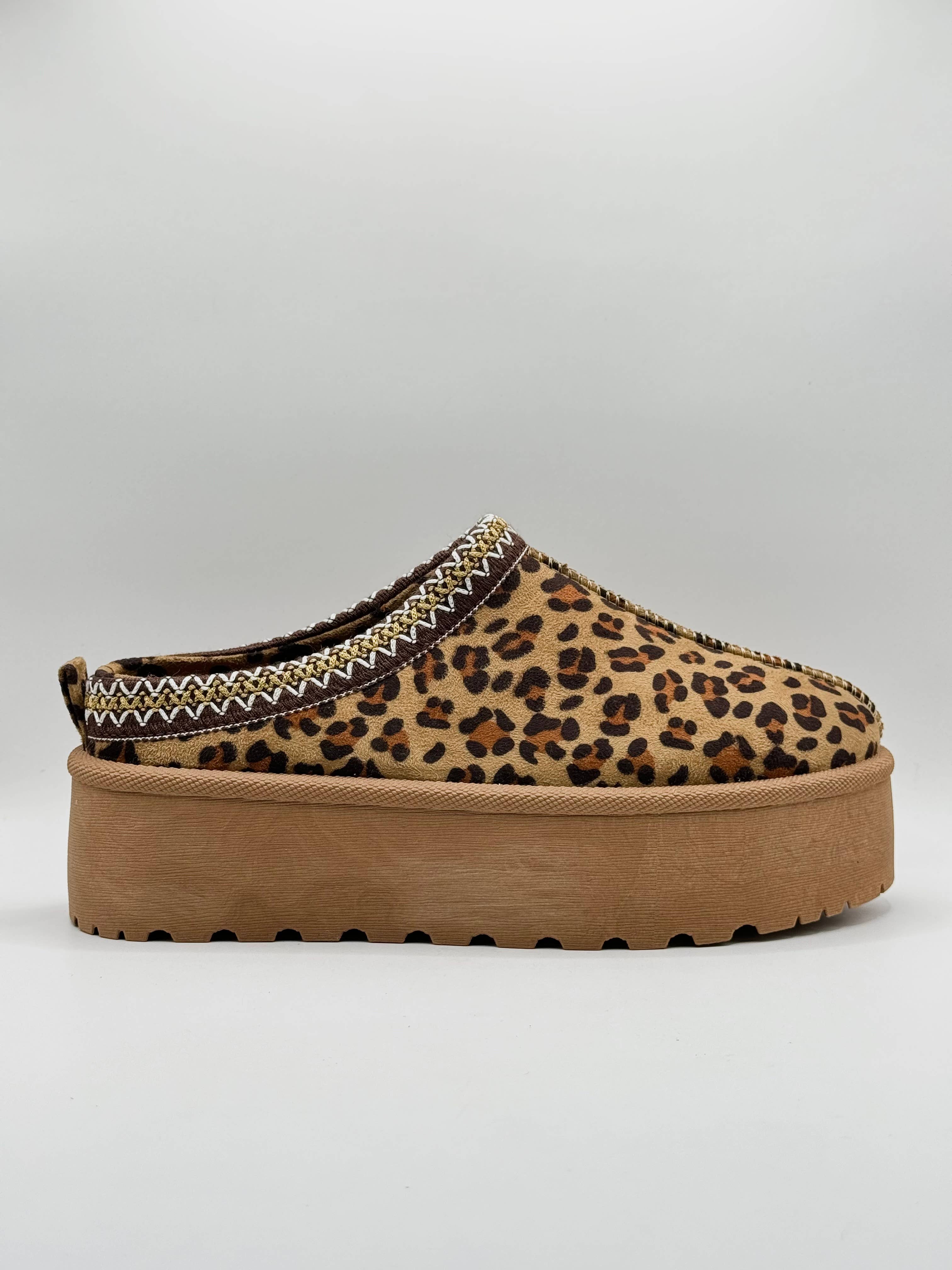 WILADY - Wholesale Clogs - Women's - Lined clogs with topstitching11