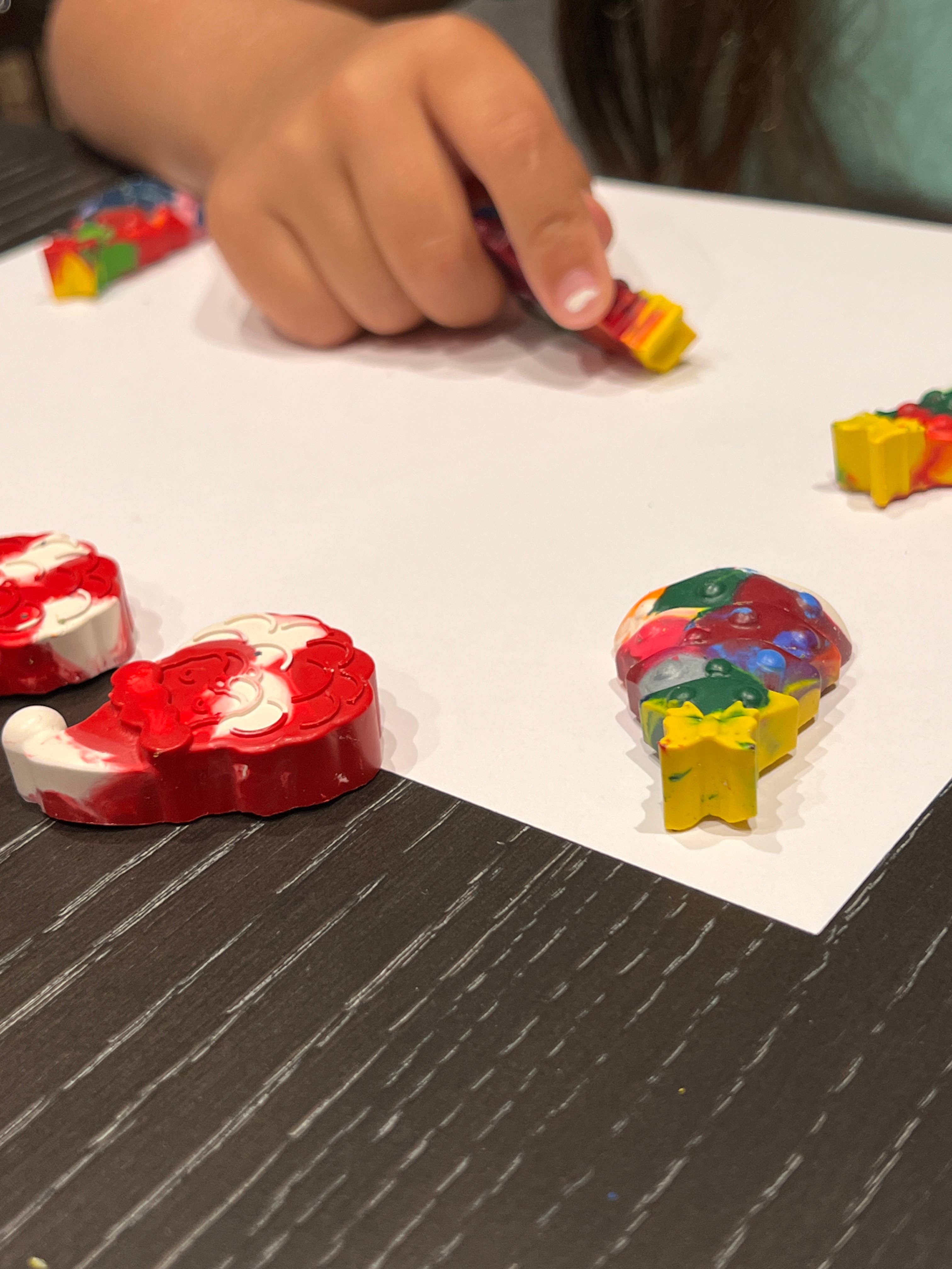 Cre8ive Crayonz - Wholesale Crayons - Kids & Baby - Christmas Variety Crayon Gift Box5