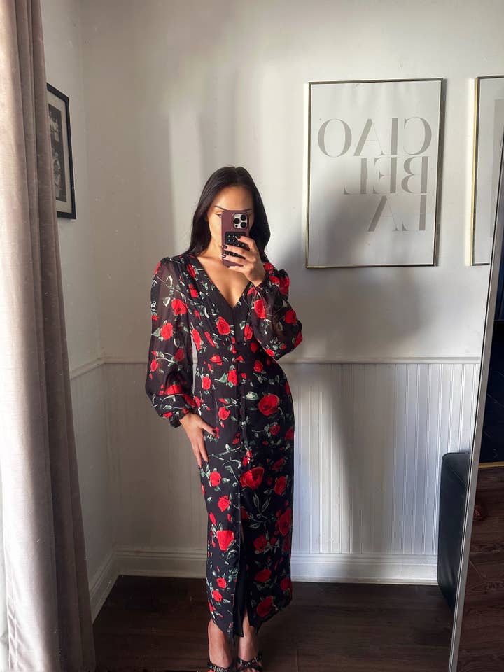 Vestido MIMI con rosas rojas para venta al por mayor de SJ The Label