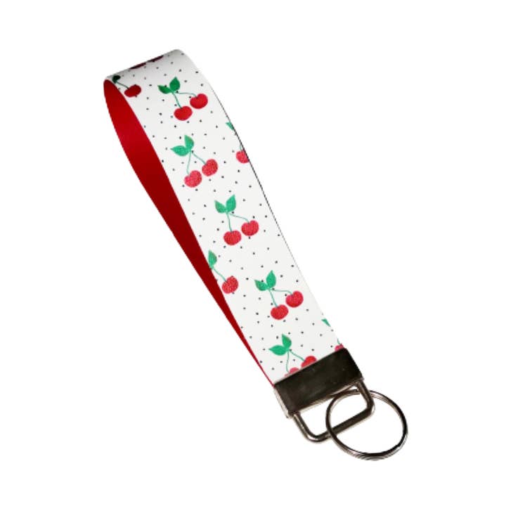 Cherry Key Fob Handgjorda Handgjorda för wholesale av Rose & Thorn