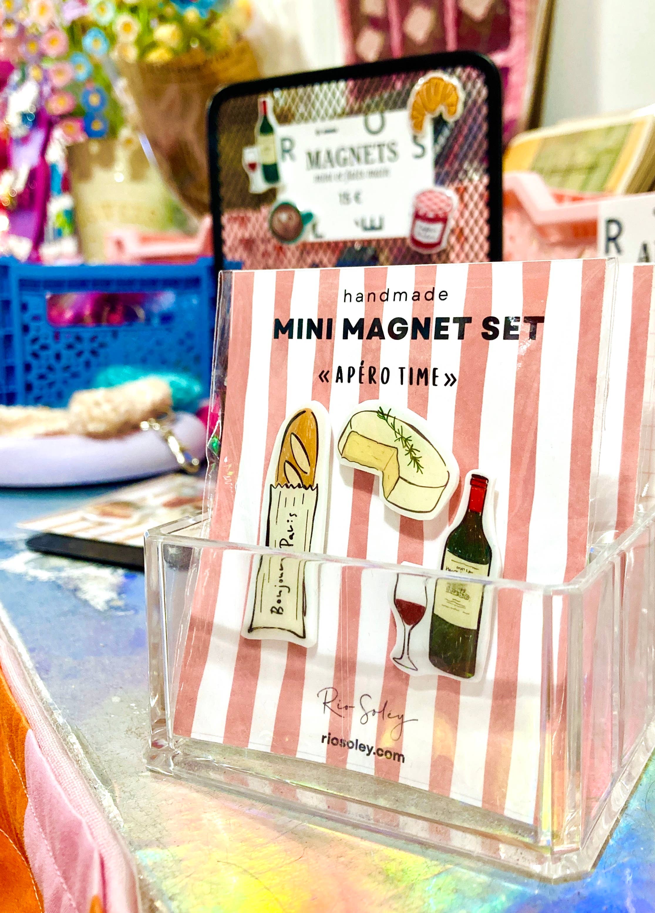 Rio Soléy - Wholesale Magnet - Handmade Mini Magnet Set – Apéro Time (Baguette, Wine & Camembert Cheese)3