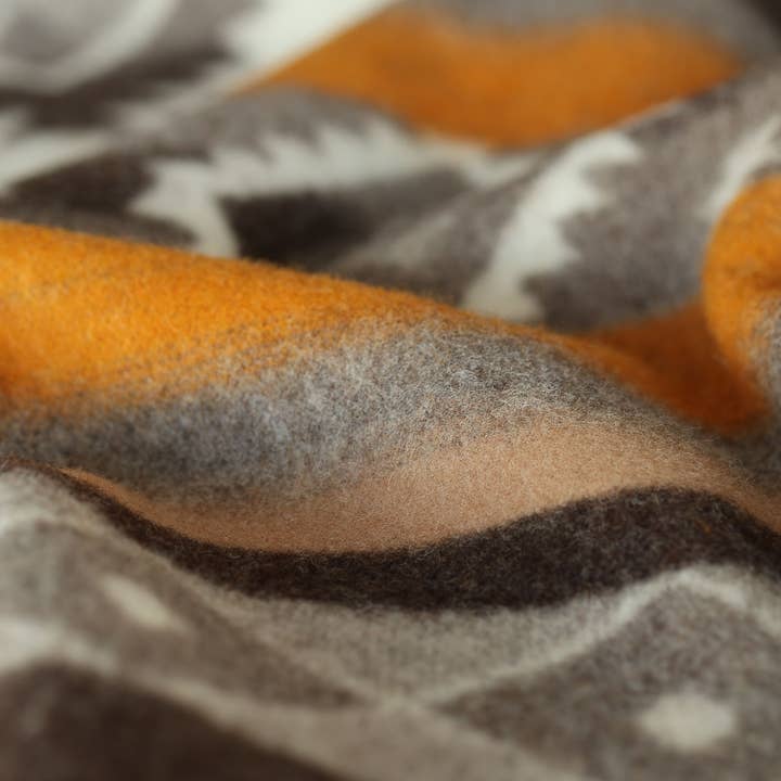 MoST - Wholesale Bedding Blanket - Wool bed Blanket TRIBE - double - bronze1