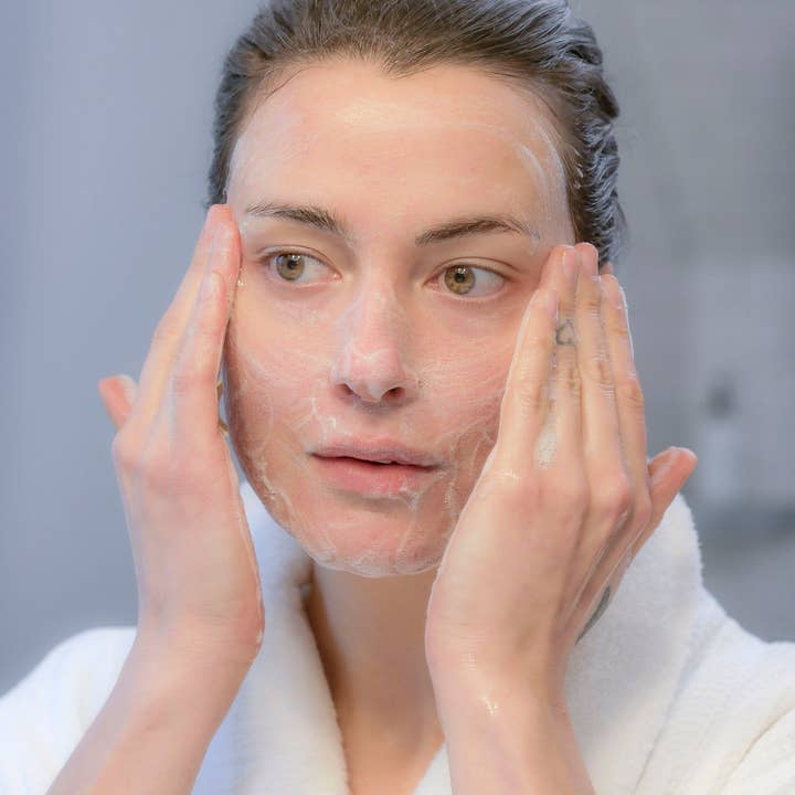 Cultivate Apothecary – Großhandel Gesichtsreinigung – Strahlender Botanischer Gesichtsreiniger5