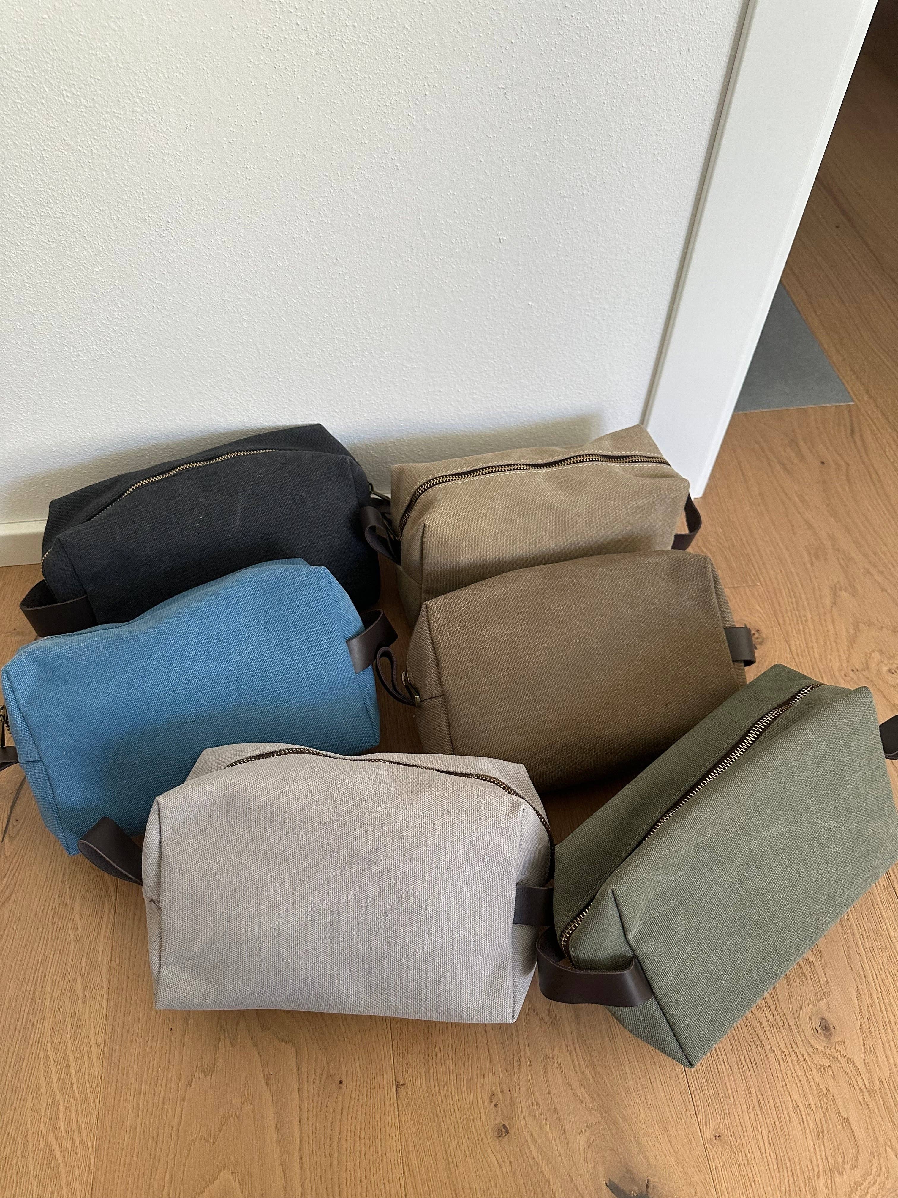 Zhade – wholesale Make-up/cosmetic bag – UNISEX BEAUTY CASE - canvas1