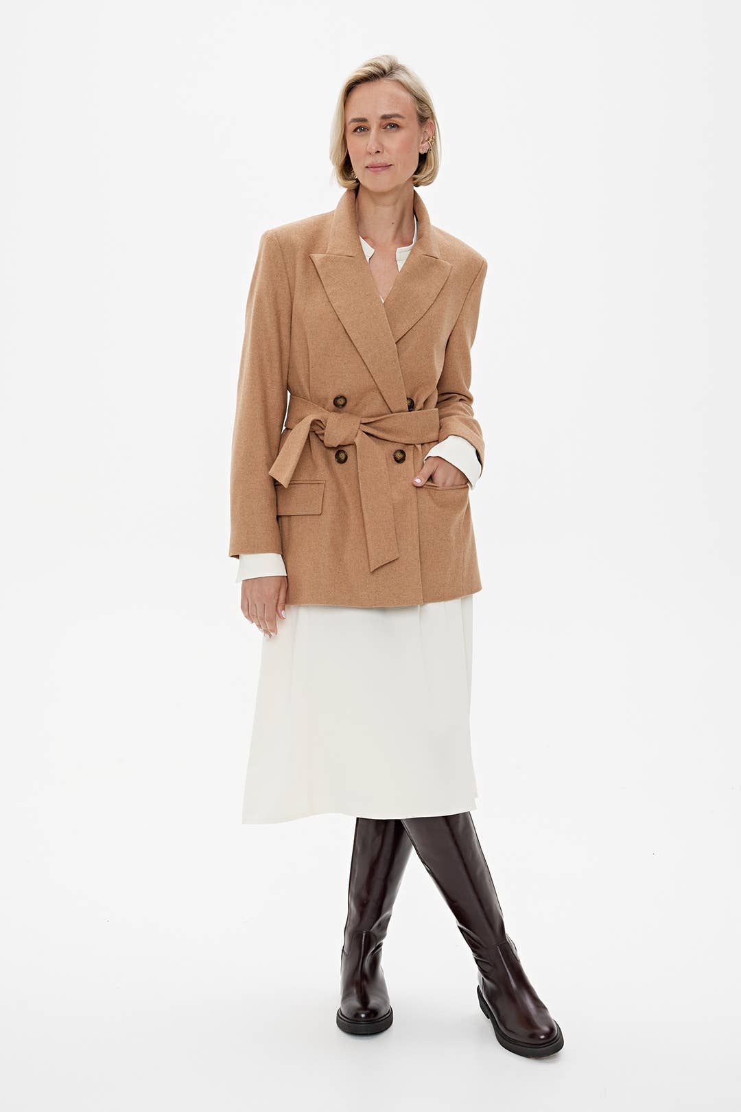 CAPSULE by Agnė Gilytė - Wholesale Blazer - Women's - Blazer 'MILAN' | premium wool mix in caramel3