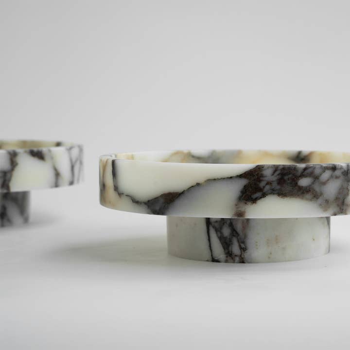 Kiwano Concept - Wholesale Decorative Plate/Dish/Bowl - 'CYCLO' CALACATTA MARBLE BOWL3