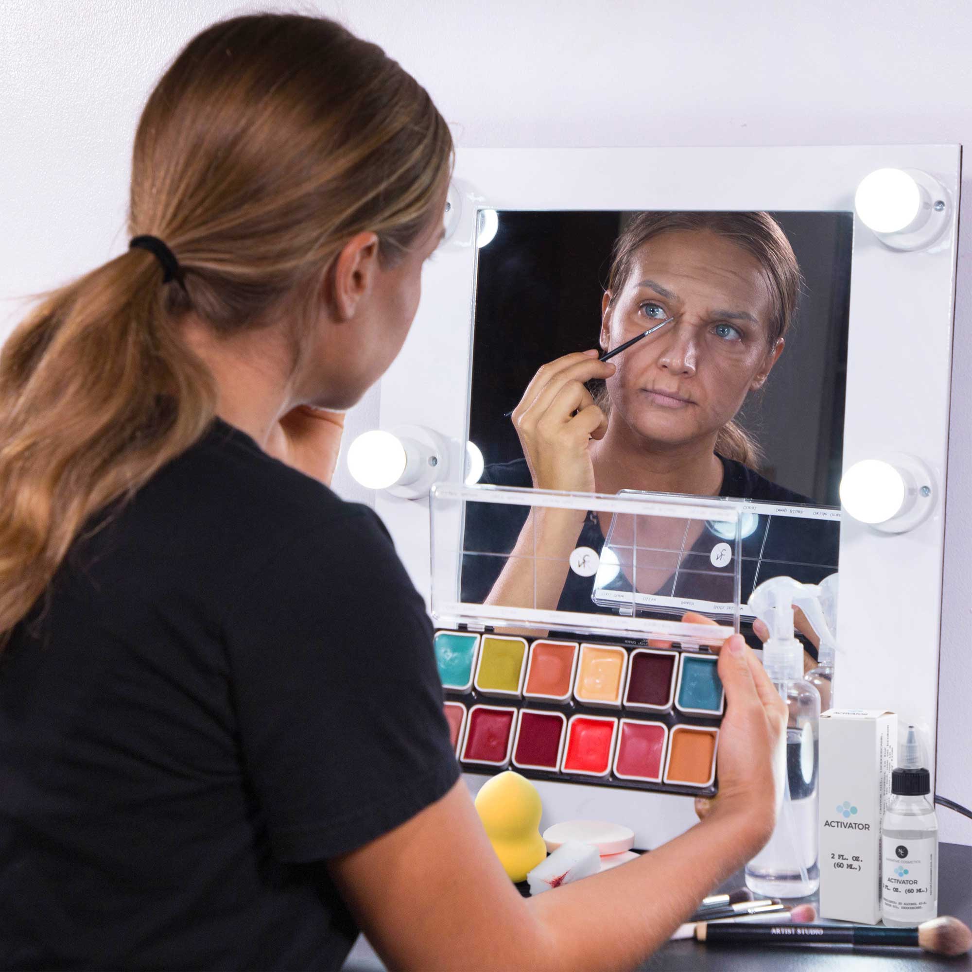 Narrative Cosmetics - Wholesale Face Makeup Palette - 12 Color Complexion Alcohol Activated Palette8