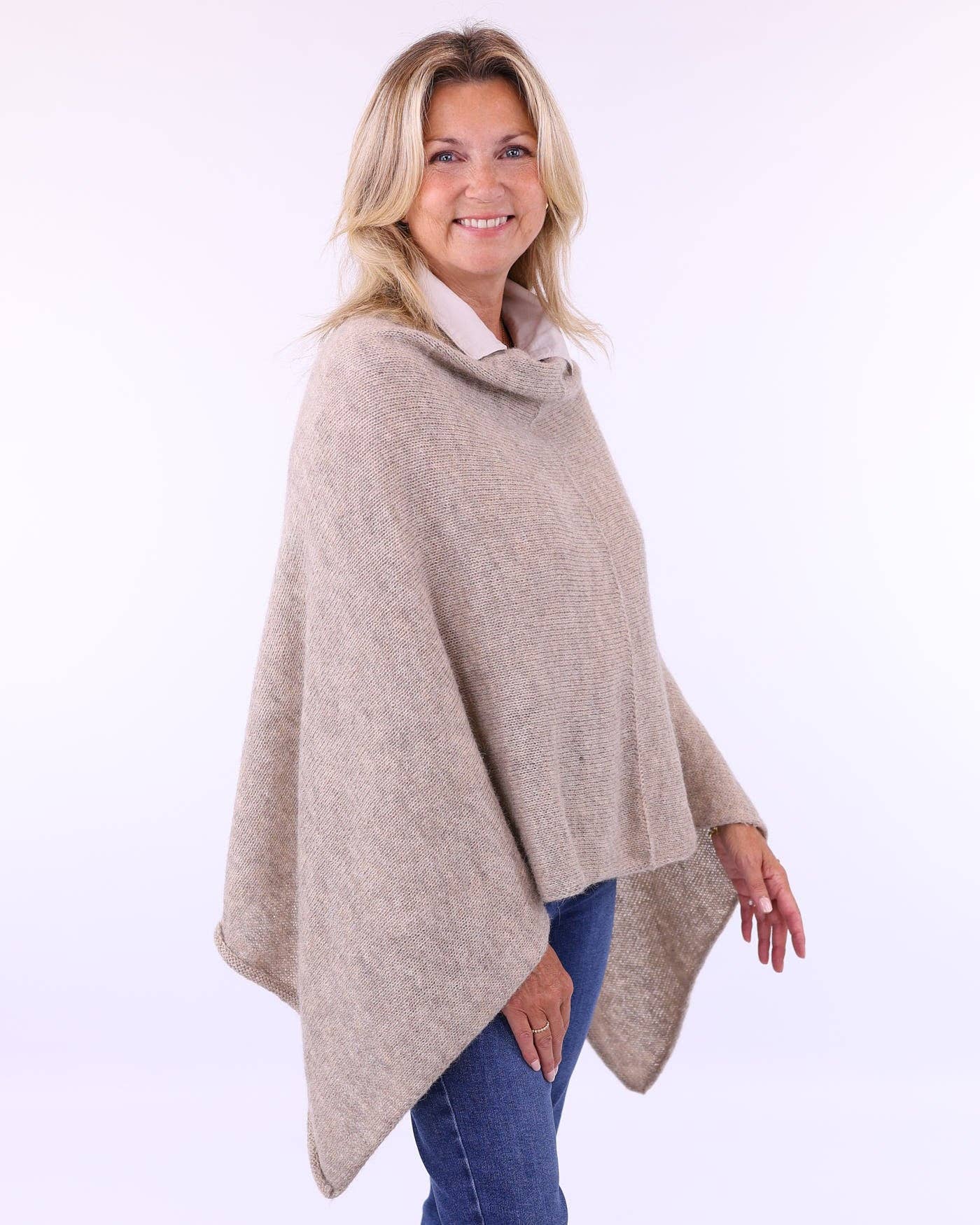 Cadenza Italy Ltd - Wholesale Poncho - Women's - Alpaca Blend Poncho2